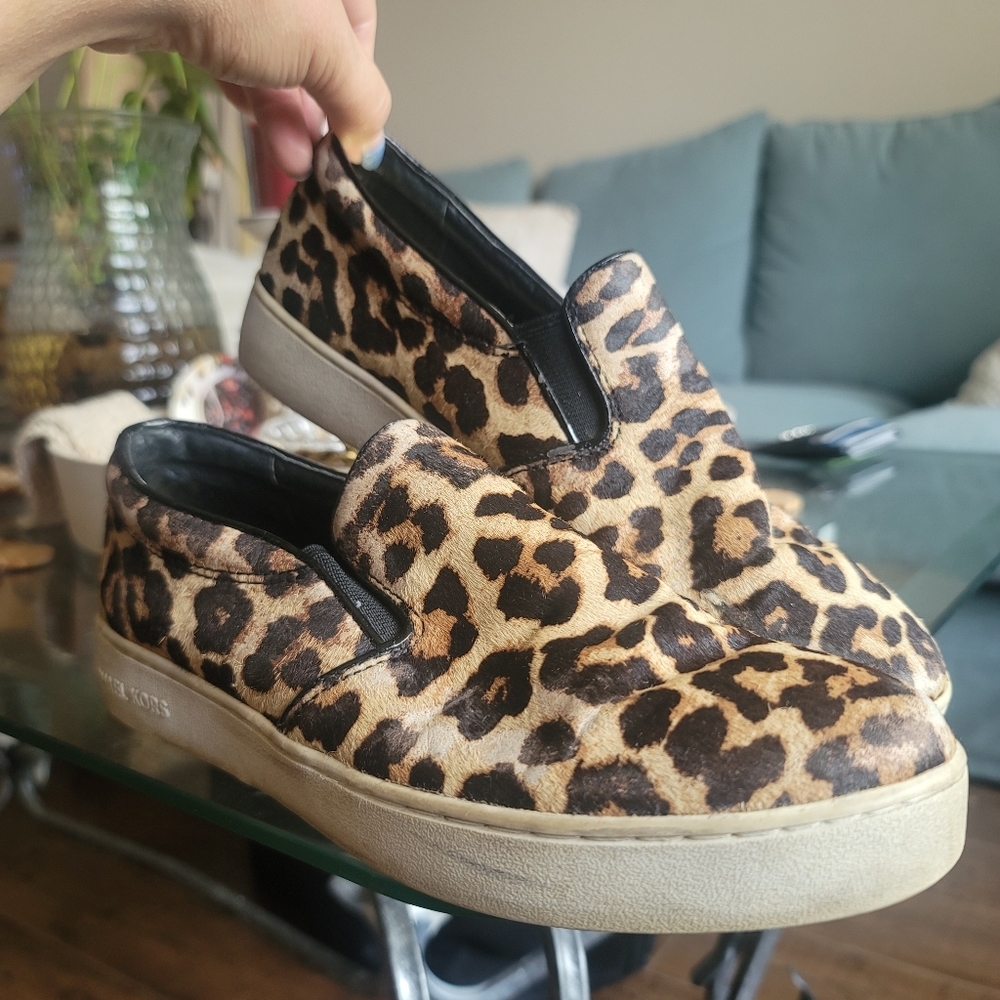 MICHAEL Kors Slip On Leopard Print Calf Hair Sneakers Flats Size 7M - Picture 4 of 16